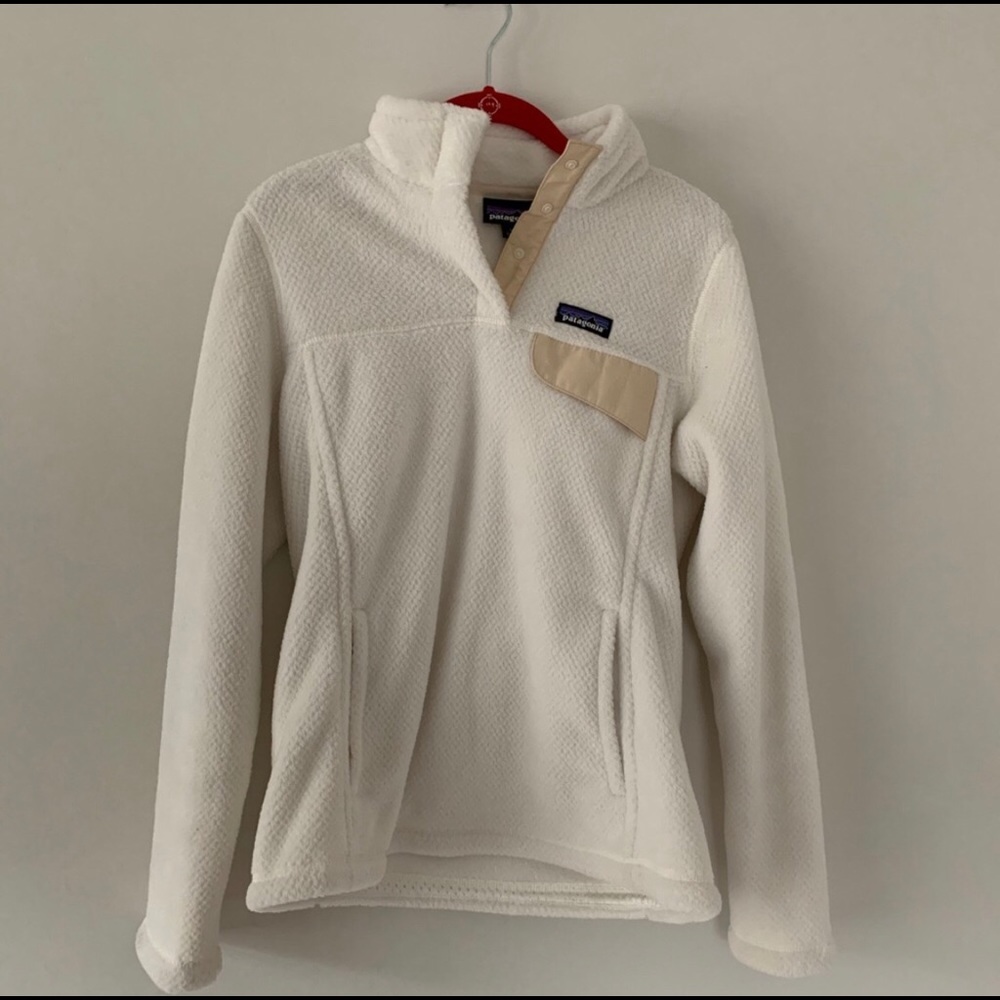 Patagonia retool white/cream medium pullover